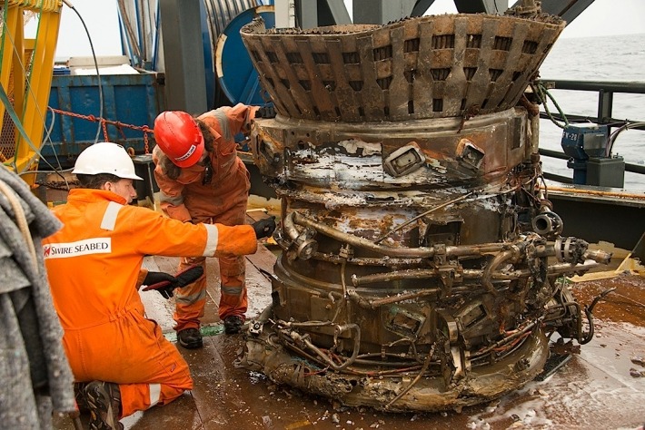 apollo-11-f-1-rockets-recovered-1