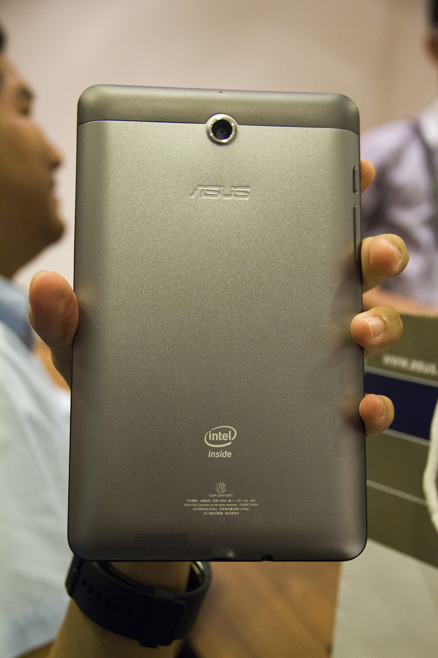 Asus launches the Fonepad 24