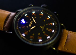 BOLDR Voyage is a clever watch; not smartwatch