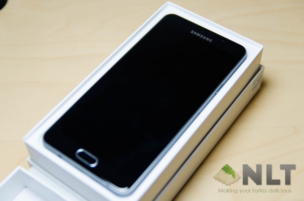Galaxy A7 (2)