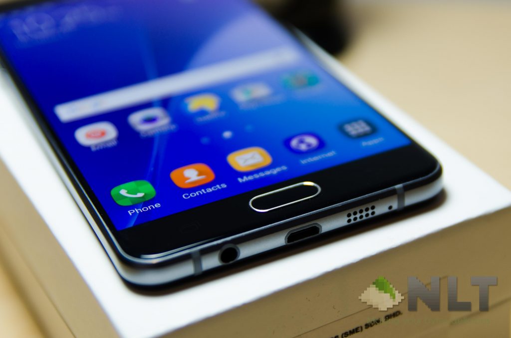 Galaxy A7 (7)