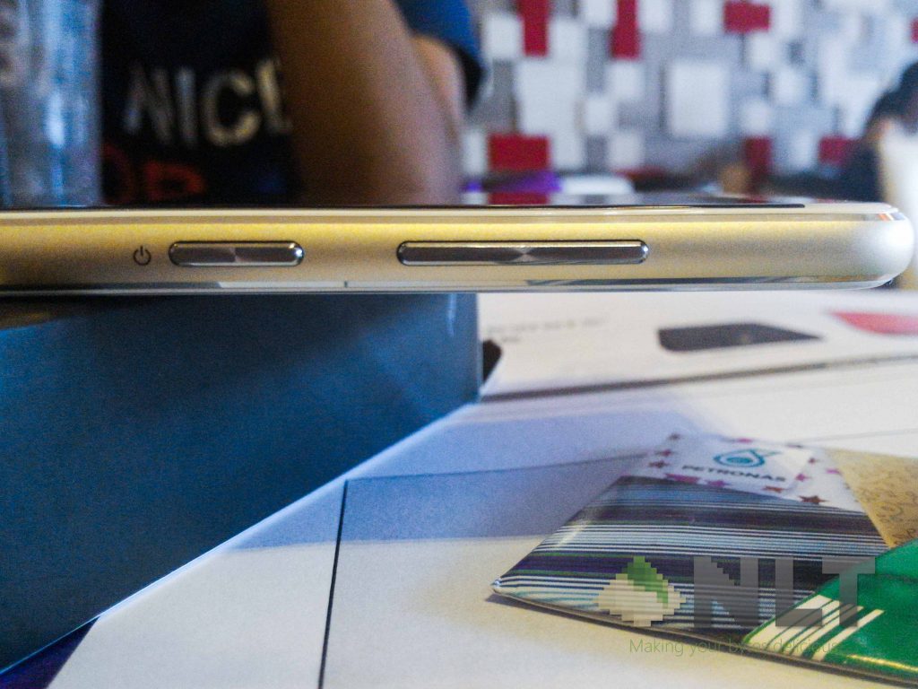 ZenFone 3