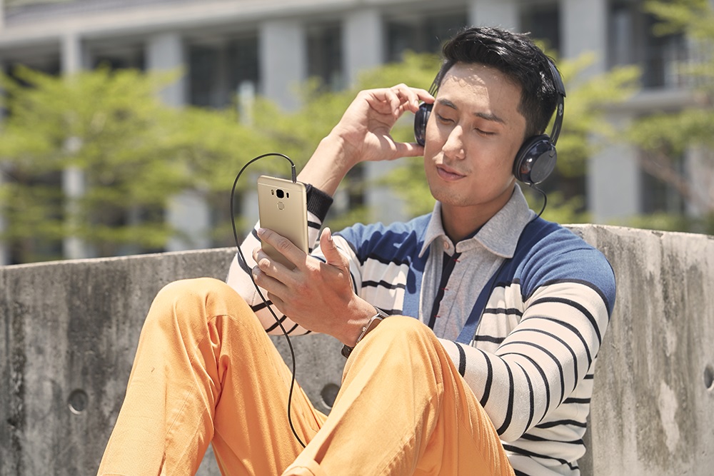 ASUS ZenFone 3 Max