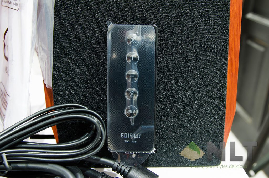 Edifier R1700BT