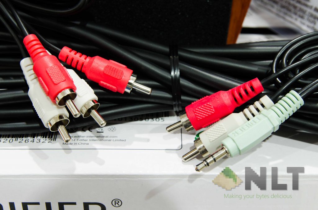 Edifier R1700BT