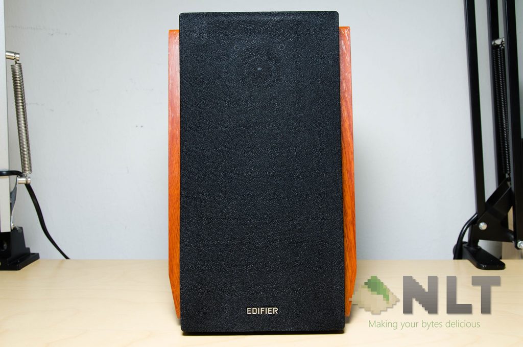 Edifier R1700BT