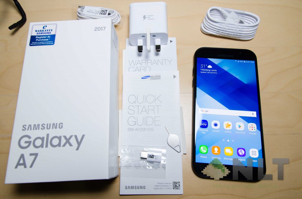Galaxy A7 (2017)