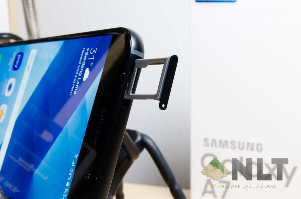 Galaxy A7 (2017)