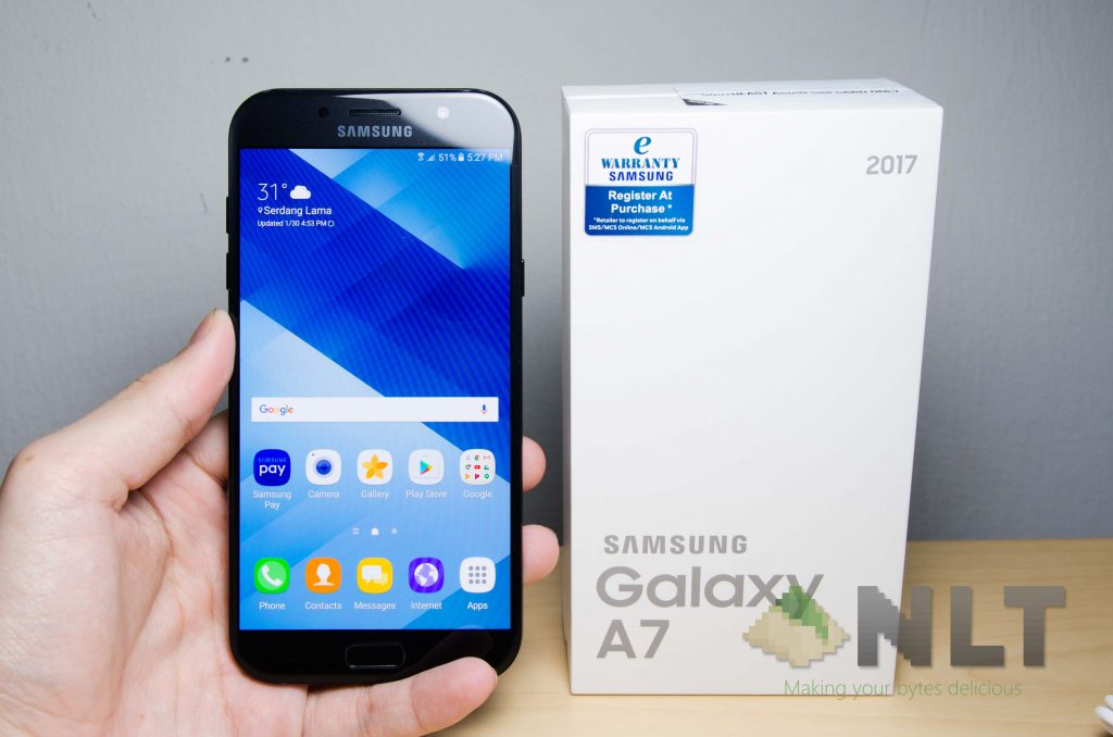 Galaxy A7 (2017)