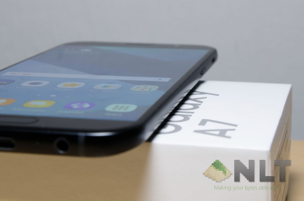 Galaxy A7 (2017)