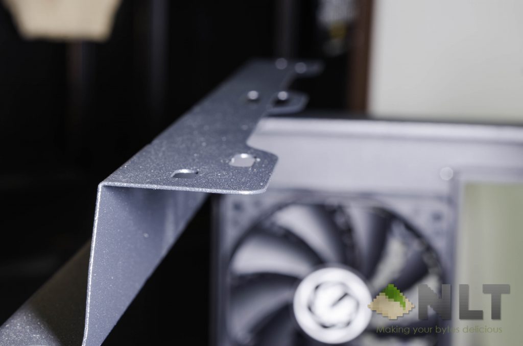 BitFenix Aurora top mount