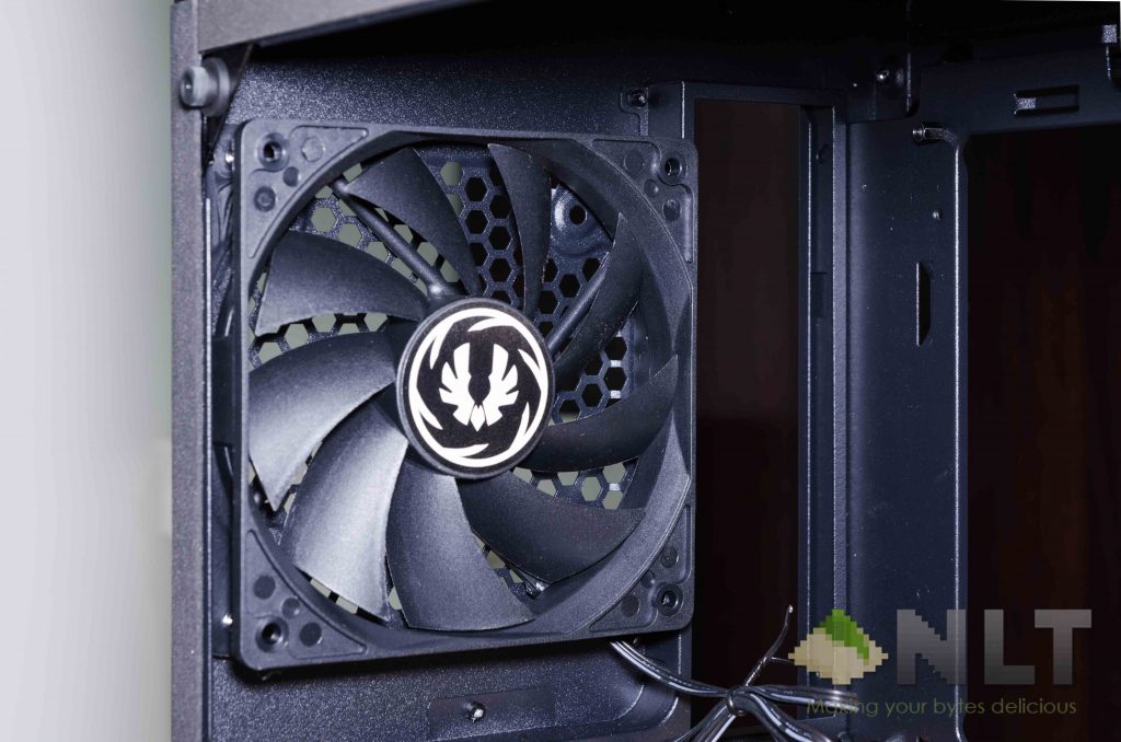 BitFenix Aurora included rear fan