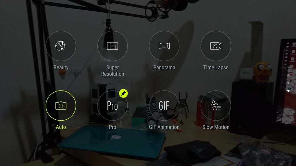 ASUS ZenFone 4 Selfie Pro