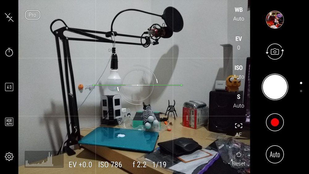 ASUS ZenFone 4 Selfie Pro