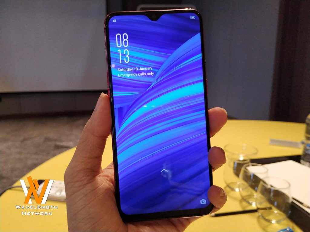 OPPO F9 First Look