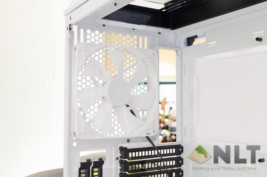 Review - Cooler Master MasterCase H500P Mesh White: Beautiful Snow White 1