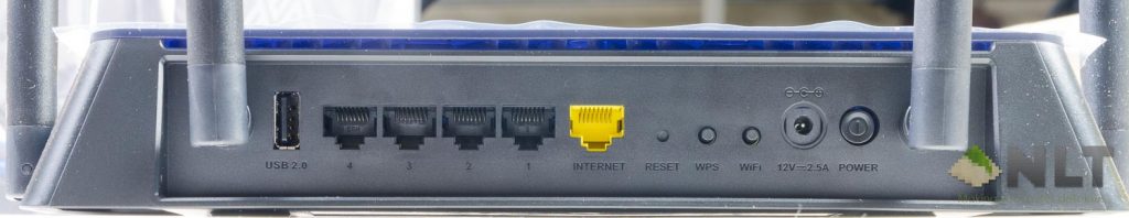 D-Link DIR-882