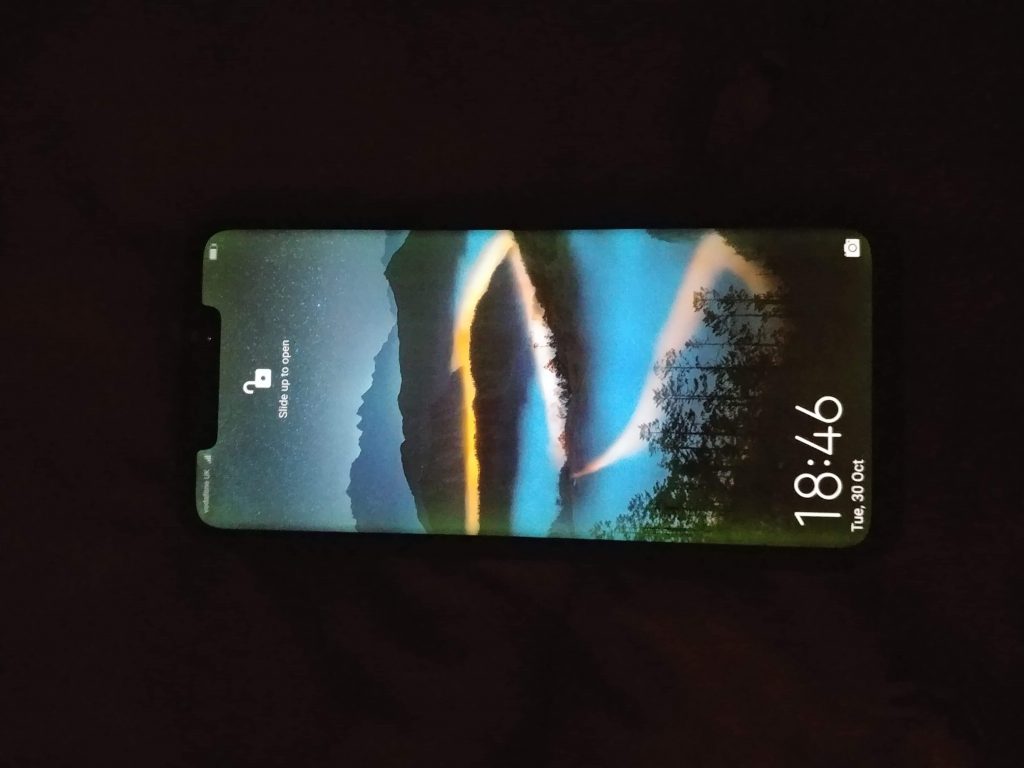 Huawei Mate 20 Pro Green Screen Issue