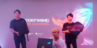ASUS ROG Collection T-shirt & backpacks