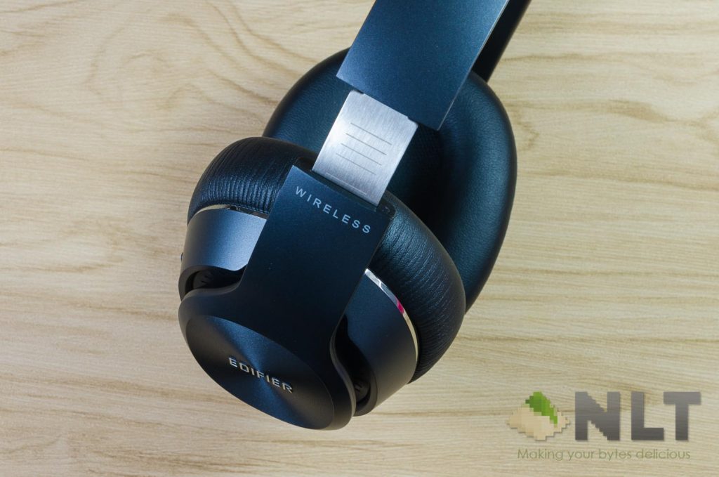 Edifier W820BT