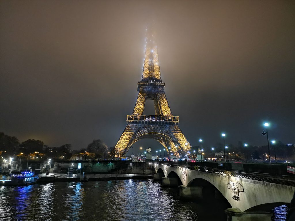 HONOR View20 Paris pictures