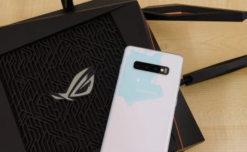 ASUS ROG RAPTURE GT-AX11000 with Samsung Galaxy S10+ header