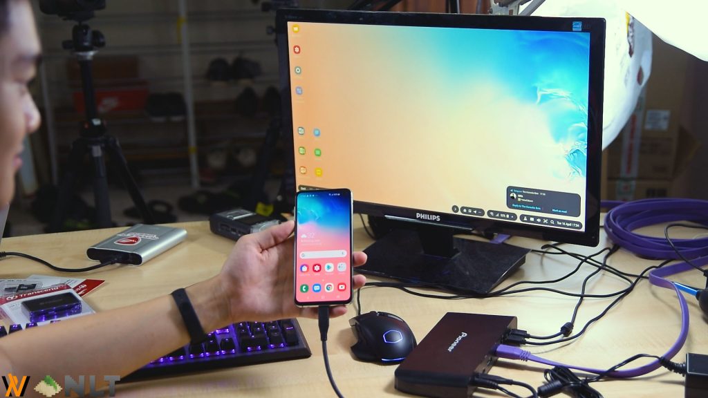 Samsung DeX Galaxy S10 work and play