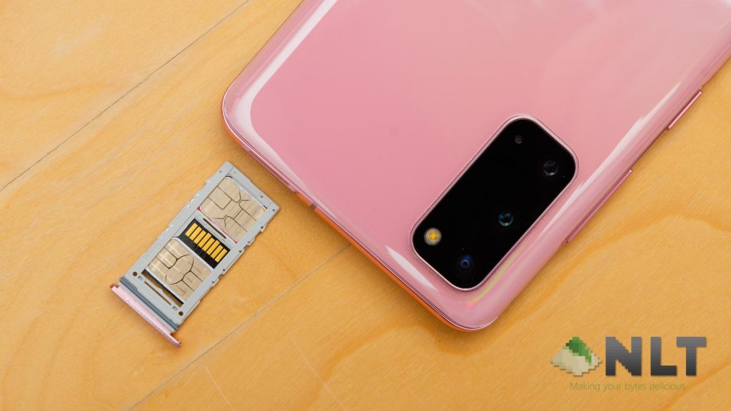 Samsung Galaxy S20 two SIM + microSD card