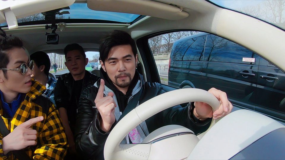 J Style Trip traversing by car