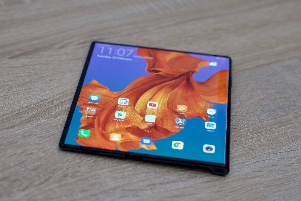 HUAWEI Mate X