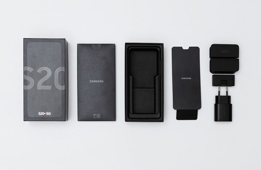 Samsung Galaxy S20 packaging