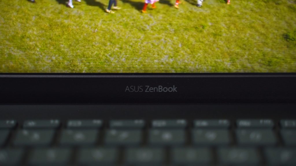 ASUS ZenBook 14 UX425