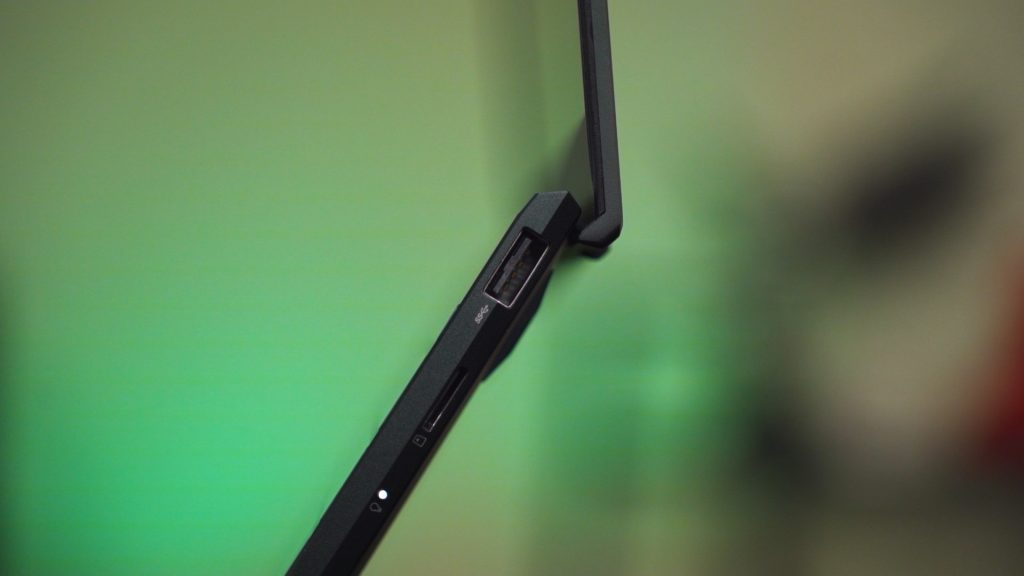 ASUS ZenBook 14 UX425
