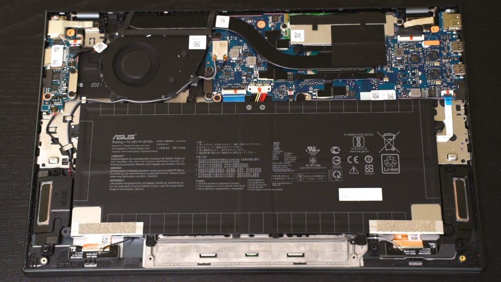 ASUS ZenBook 14 UX425