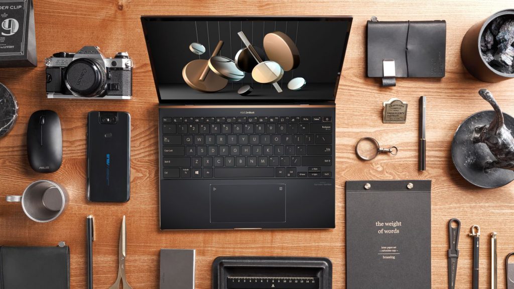 ASUS ZenBook S UX393 lifestyle