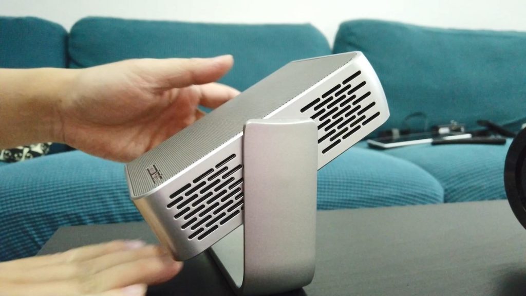 Review - ViewSonic M1 Plus G2 Smart LED Portable Projector 28