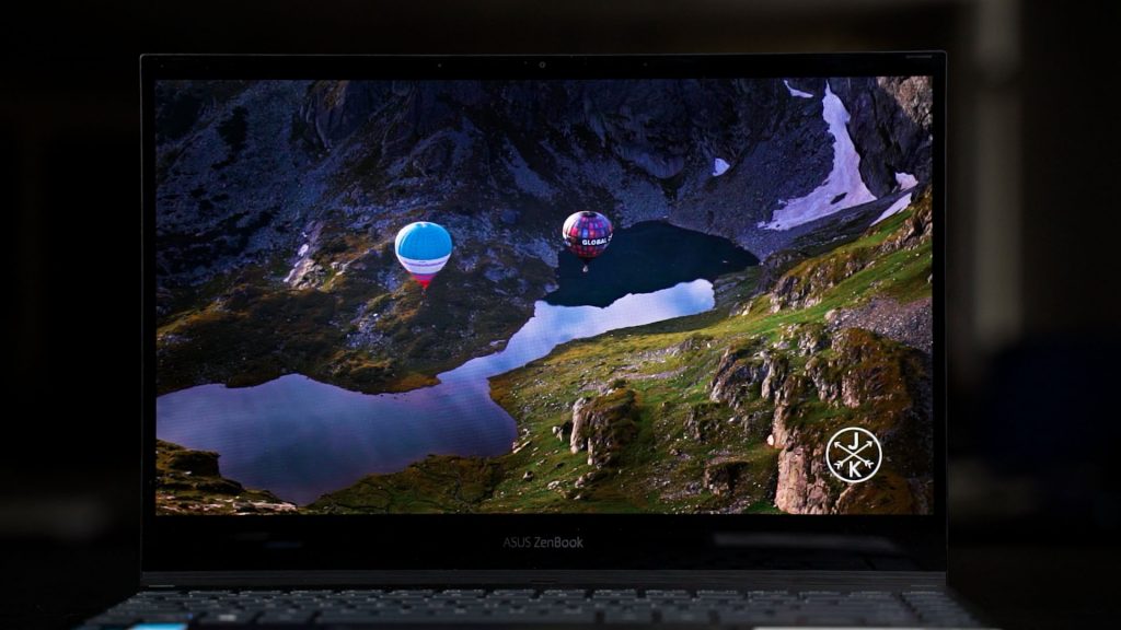 ASUS ZenBook Flip 13 UX363