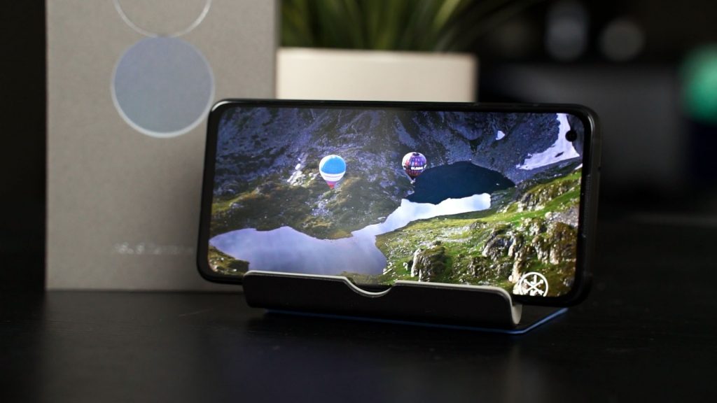ASUS Zenfone 8