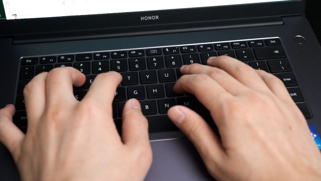 HONOR MagicBook X 15