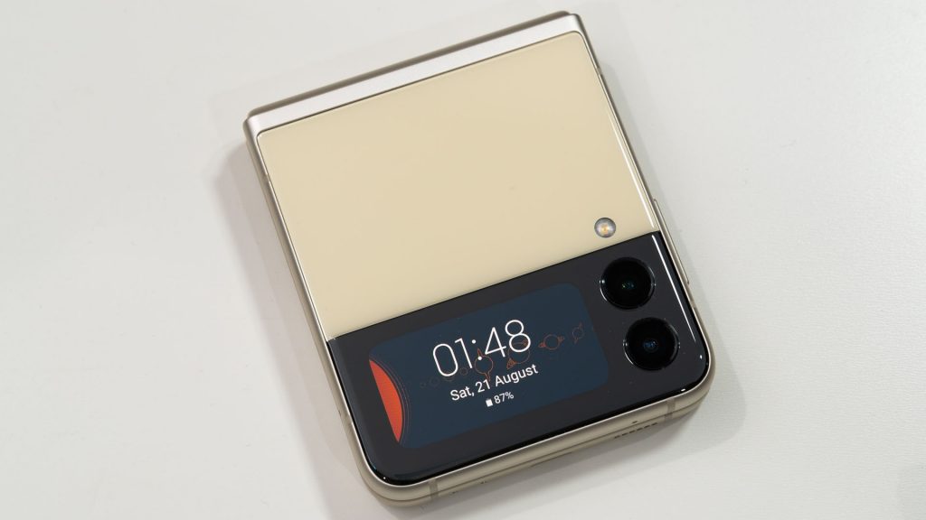 Samsung Galaxy Z Flip3