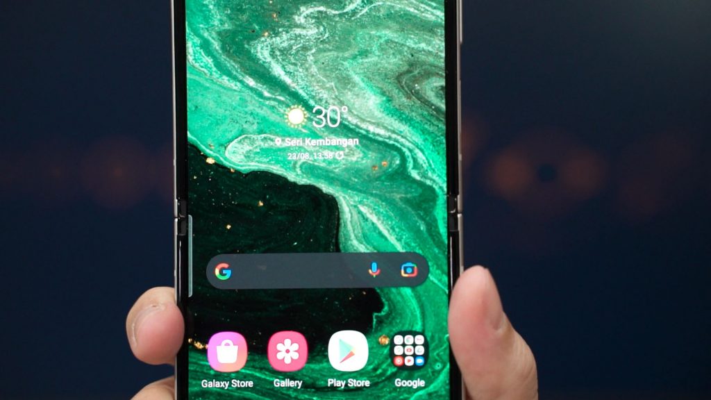 Samsung Galaxy Z Flip3