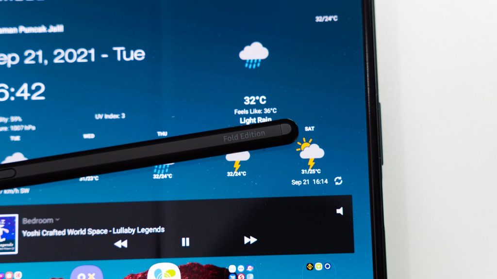 Samsung Galaxy Z Fold3 emulation