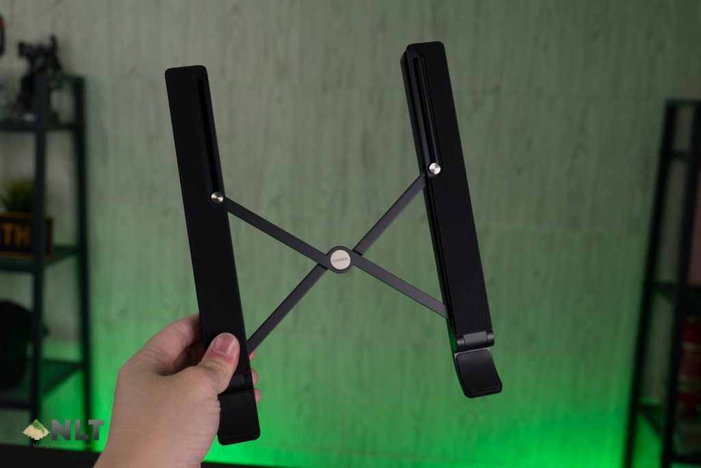 First Look: UGREEN X-Kit Laptop Docking Station 9