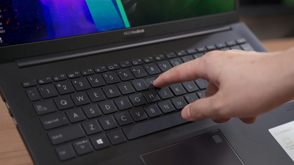 ASUS Vivobook 15 OLED M513