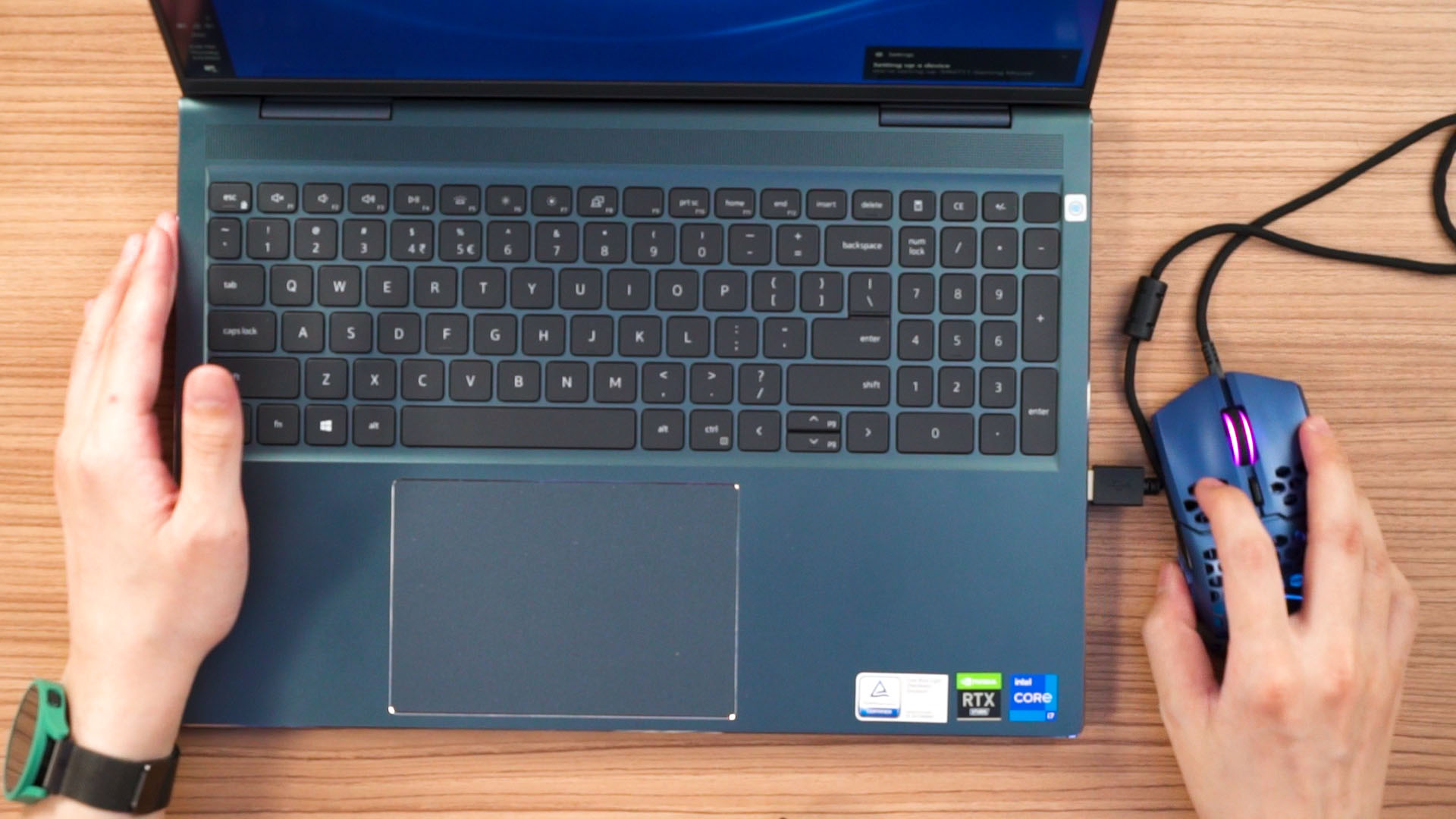 Review - Dell Inspiron 16 Plus 7610 (i7-11800H; RTX 3050 Ti; 16GB 