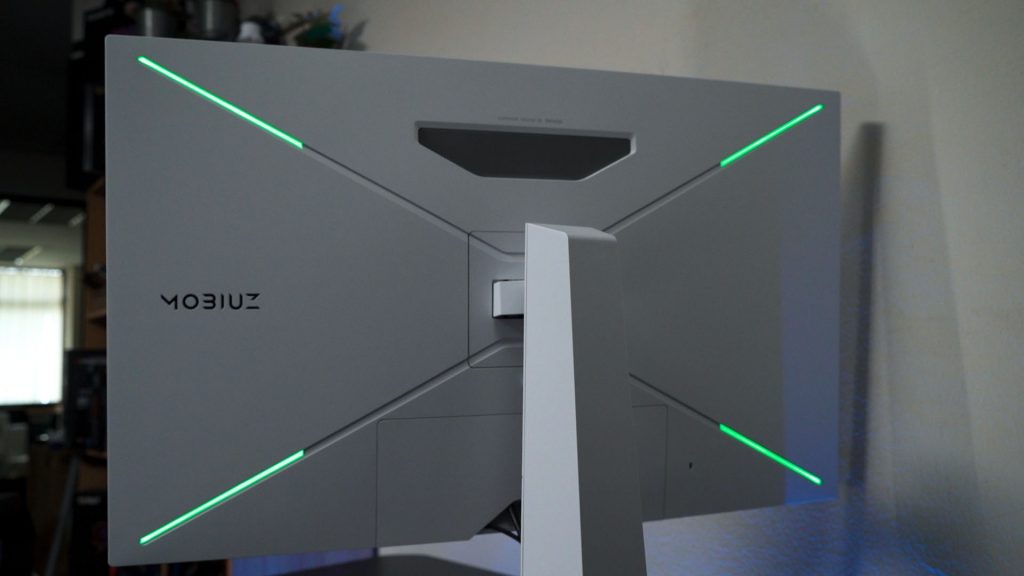 Five Things to Take Note of the BenQ MOBIUZ EX3210U 23
