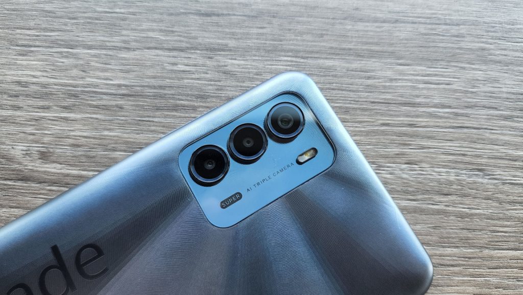 ZTE Blade V40 Vita launch