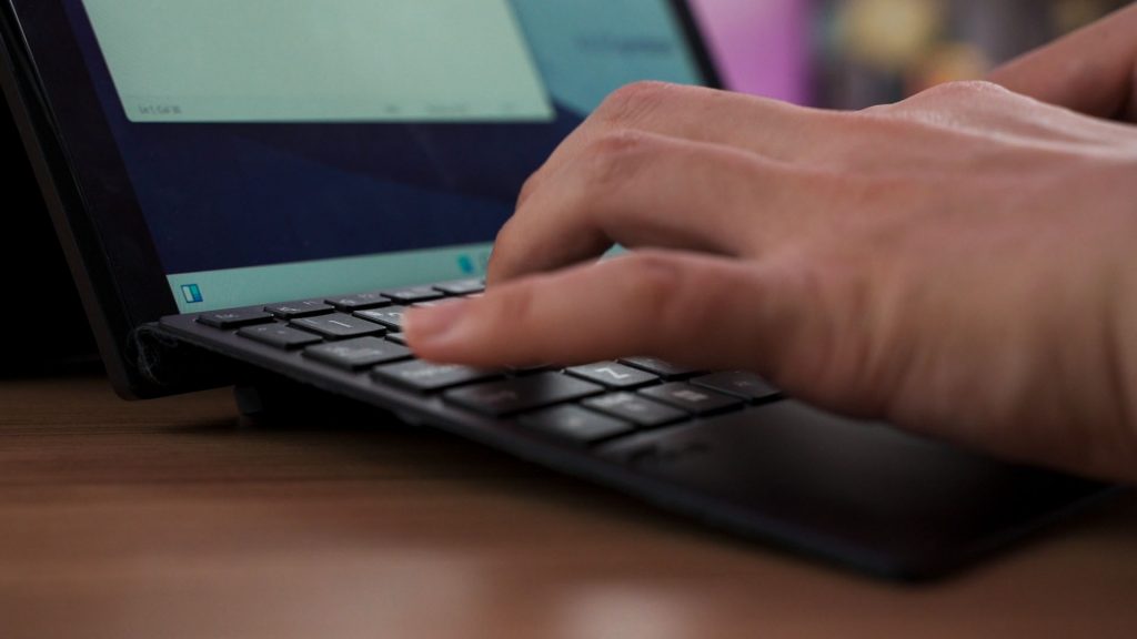 ASUS ExpertBook B3 Detachable B3000