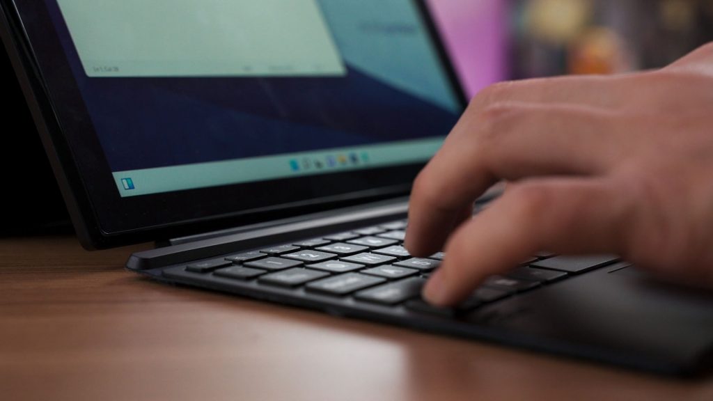 ASUS ExpertBook B3 Detachable B3000