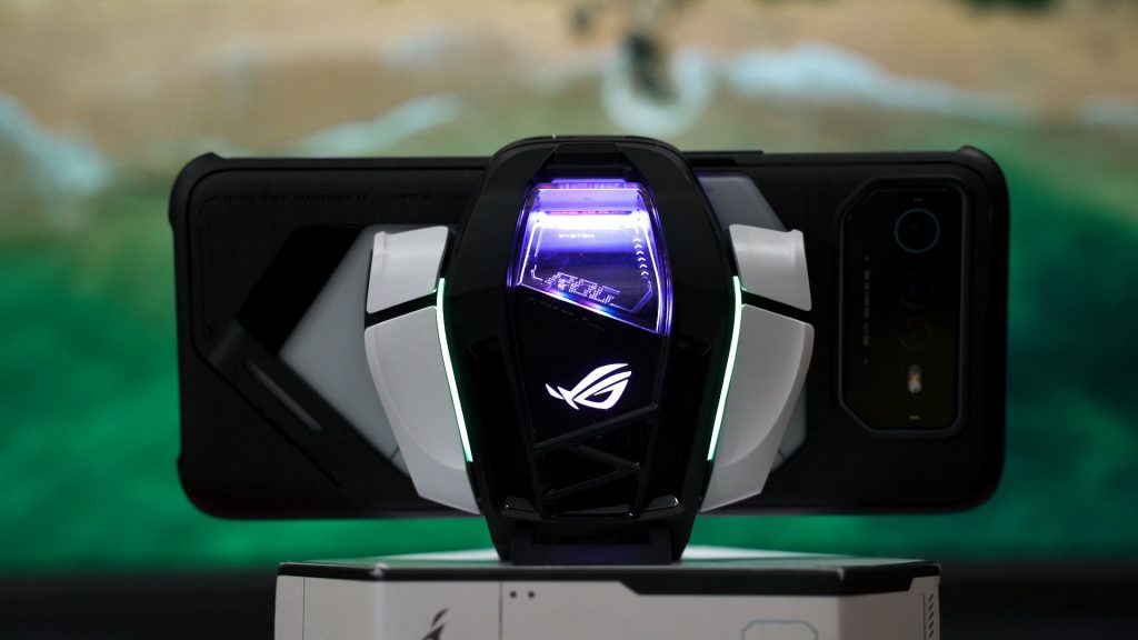 ROG Phone 6 AeroActive Cooler 6